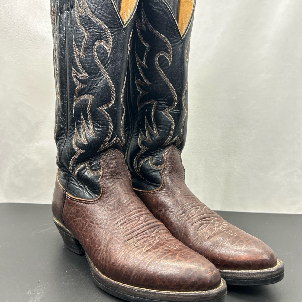 Western Leather Boots in Black and Brown Mens Size 7/Womens Size 8.5